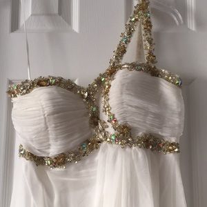 CLOSET CLOSING! Dave and Johnny gown